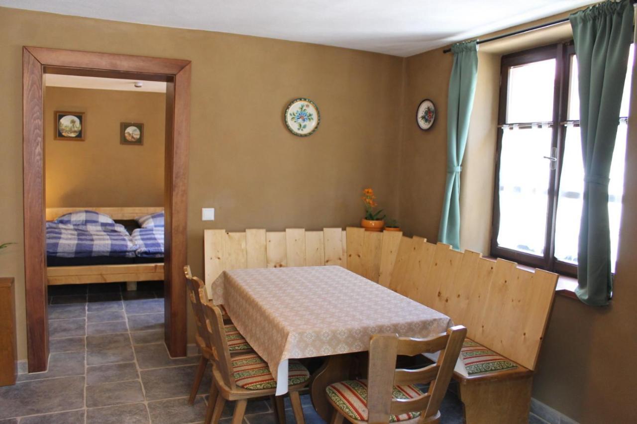 Appartement Feriengut Zum Trinkstorch à Leinsweiler Extérieur photo